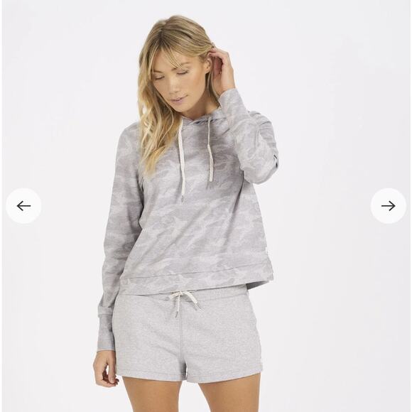 Vuori Hoodie Womens Large Halo Essential Gray Camo Performance Soft Pullover Gym - Picture 1 of 10